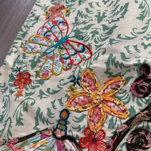 Pier 1 Imports Bird and Butterfly Table Runner Colorful Bohemian Classic Tassel - Picture 4 of 7